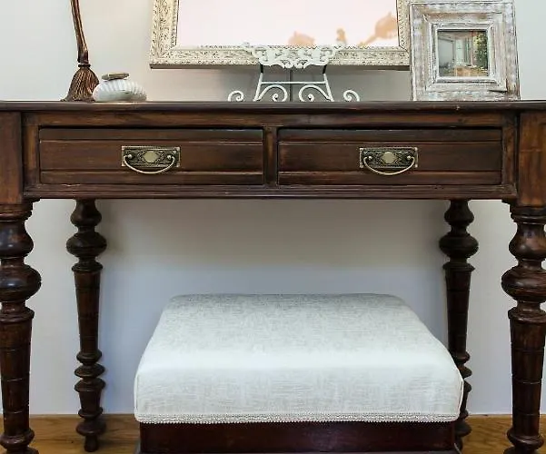 Lily's House Áno Korakiána