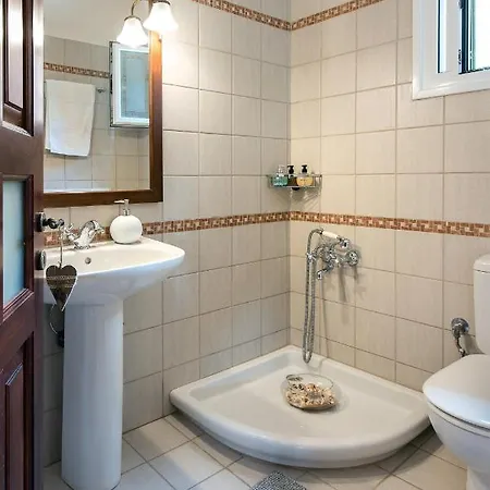 Lily's House * Áno Korakiána